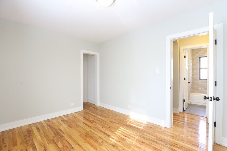 Building Photo - 553 W Arlington Pl