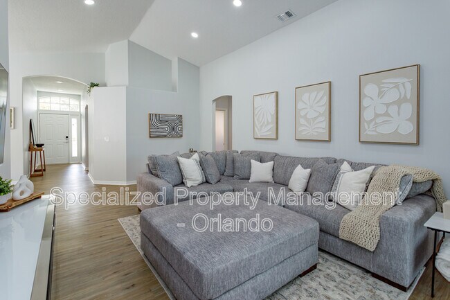 Building Photo - 2532 Ventura Cir