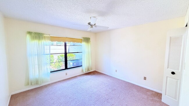 Building Photo - Beautiful 2bed/2ba Town Home in the Amazing Community of Fern Park!