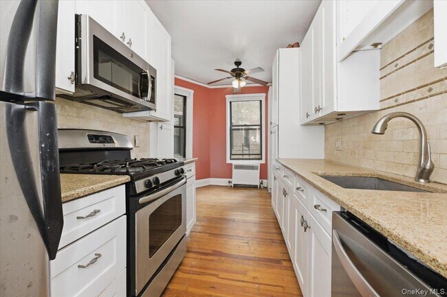 Building Photo - 3875 Waldo Ave