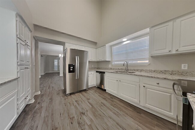 Building Photo - 3019 Highland Laurels Dr