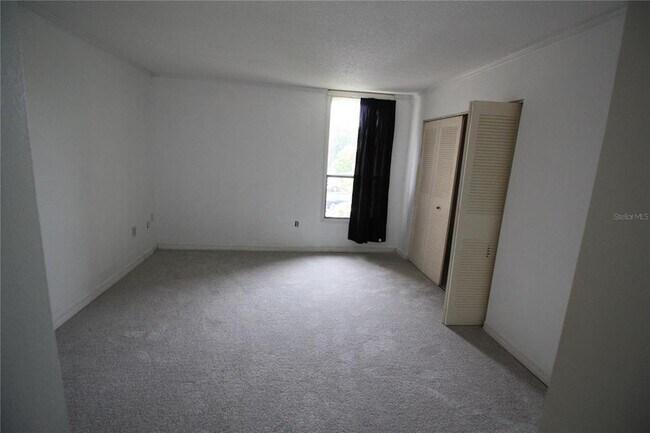 Building Photo - 540 Orange Dr