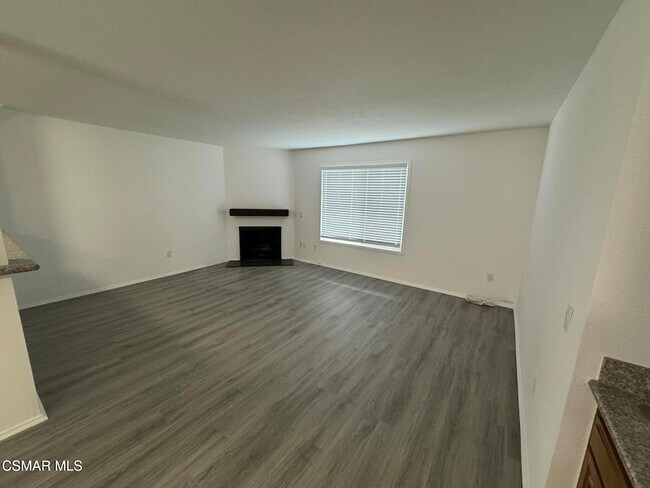 Building Photo - 13042 Riverside Dr