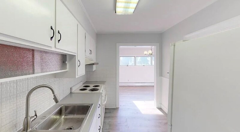 Building Photo - 44 Wallis St