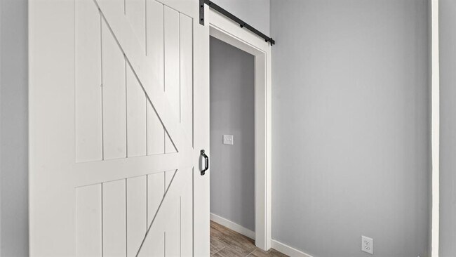 Building Photo - 12624 E Hefner Rd