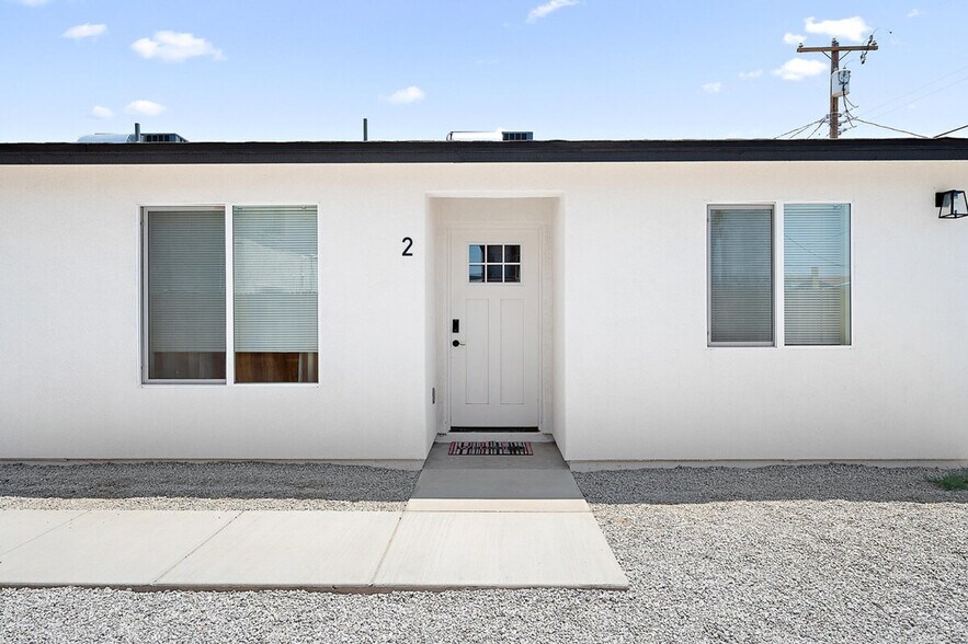 Building Photo - 3850 S 18th St