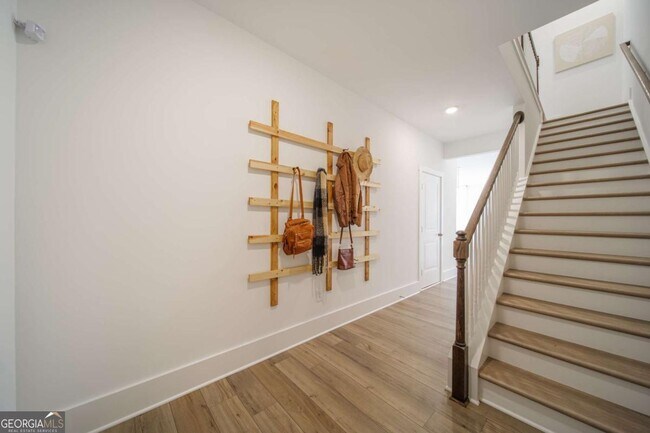Building Photo - 1507 Albert Ln NW