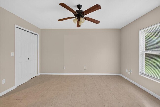 Building Photo - 13829 Timberland Dr