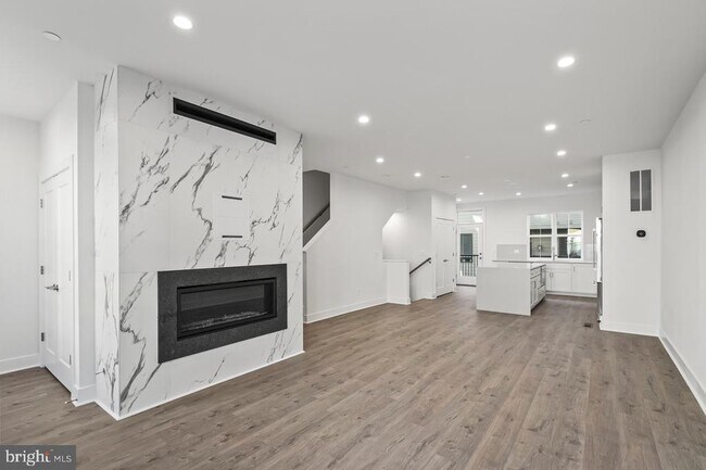 Building Photo - 1211 Northside Park Blvd