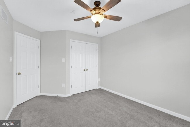 Building Photo - 265 Cherry Tree Square