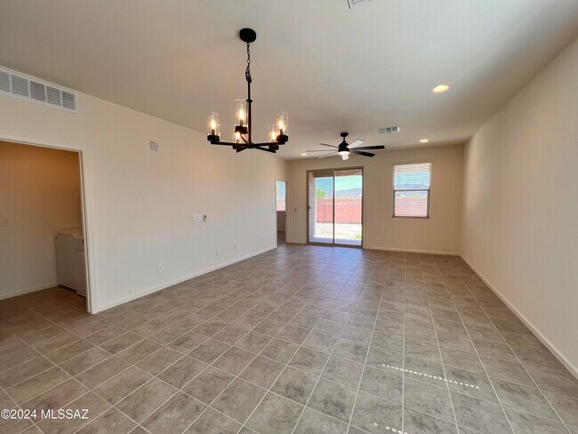 Building Photo - 12641 E Caden Dr