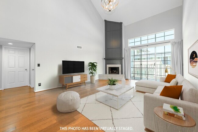 Building Photo - 11667 Gorham Ave