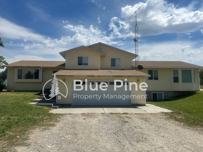 Primary Photo - 1077 E 1300 N