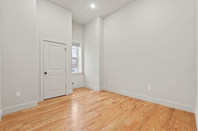 Building Photo - 150 West Side Ave