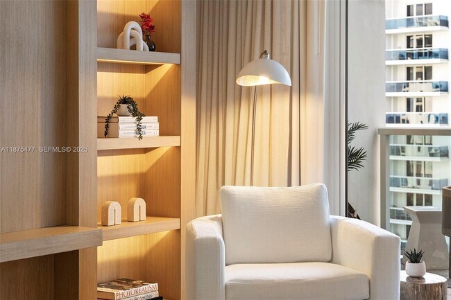 Building Photo - 102 24th St