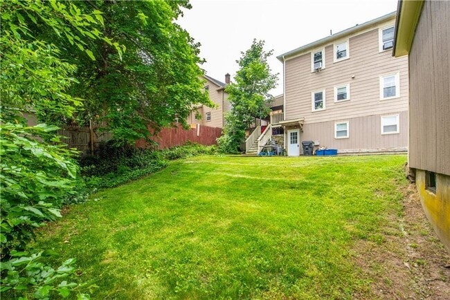 Building Photo - 25 Capron St