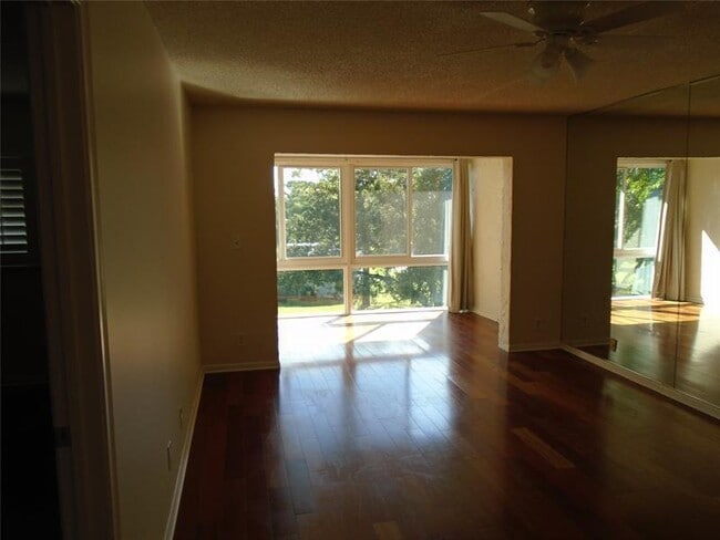 Building Photo - 608 SW Natura Blvd