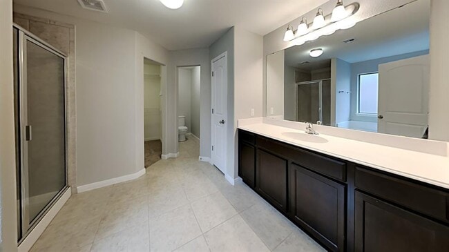 Building Photo - 3300 Brookstone Lakes Dr