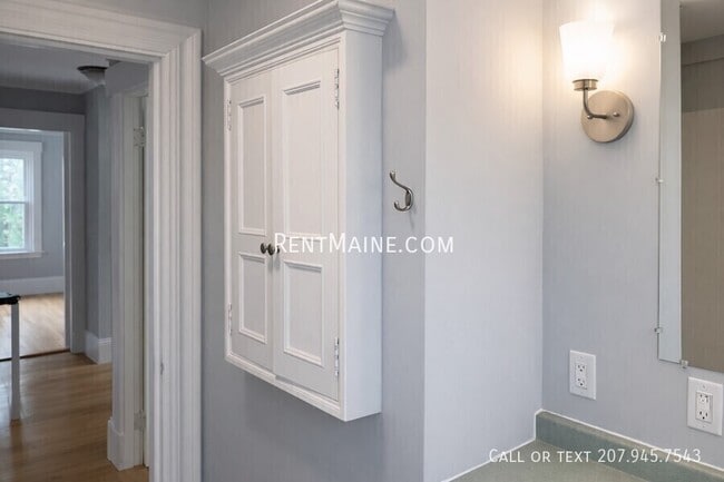 Building Photo - 25 High St