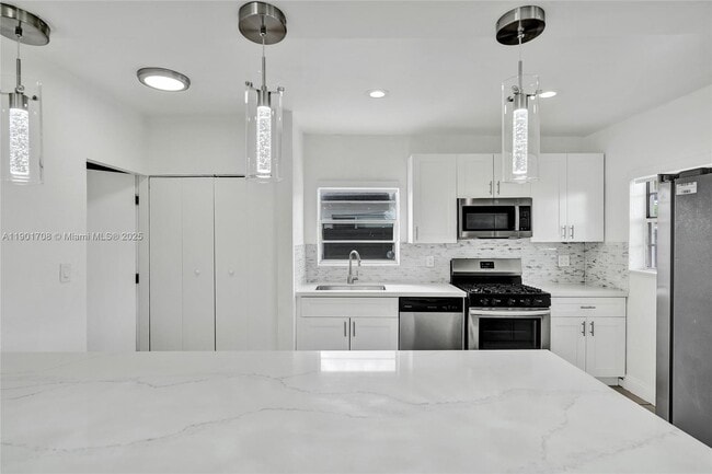 Building Photo - 5750 NW 111th St