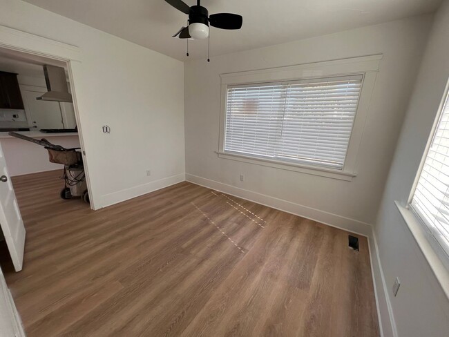 Building Photo - FULLY REMODELED 2BR/1BA home w/ parking an...