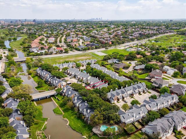 Building Photo - 2400 Southlake Ct