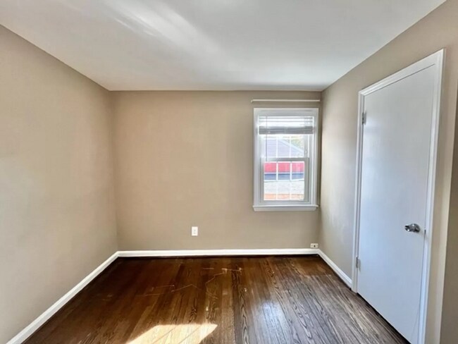 Building Photo - 5128 Mangum Rd