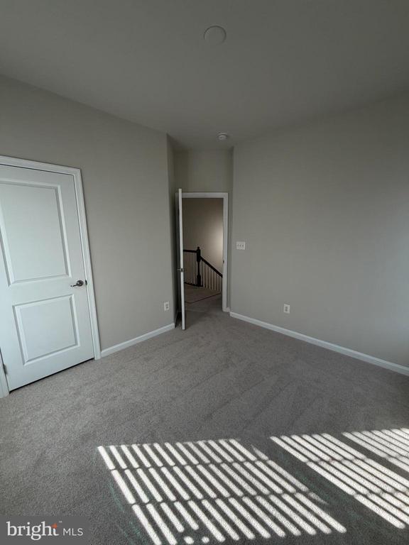 Building Photo - 45903 Peach Oak Terrace