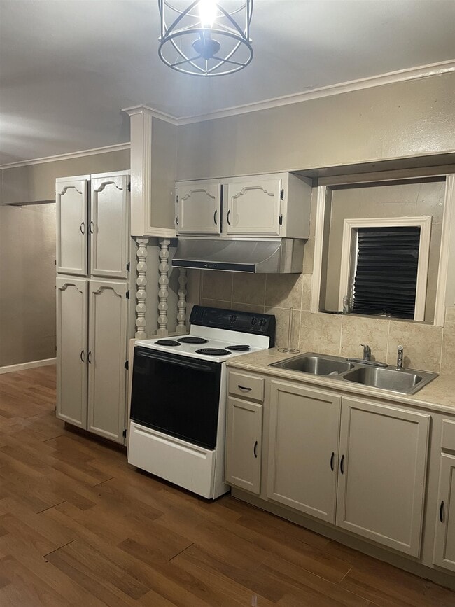 Building Photo - 3602 San Agustin Ave