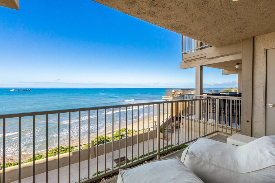 Building Photo - 145 S Shore Dr