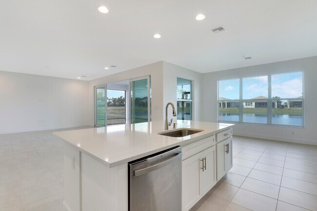 Building Photo - 13439 SW River Rock Rd
