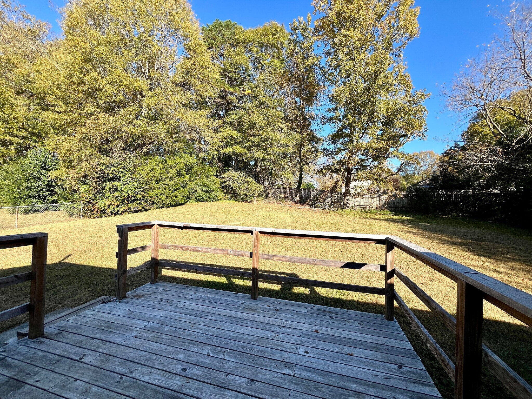 Building Photo - 510 Martha Ave