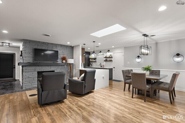 Building Photo - 4517 Wynnwood Dr