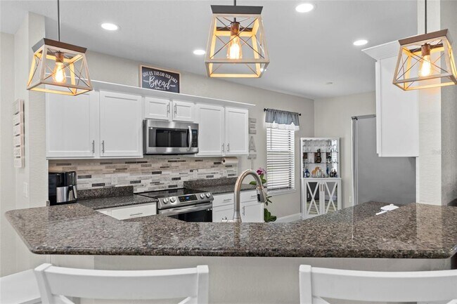 Building Photo - 15193 Mille Fiore Blvd