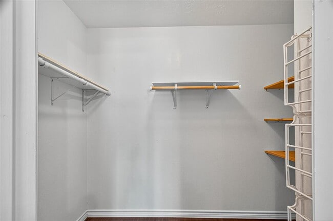 Building Photo - 5012 Ratama St