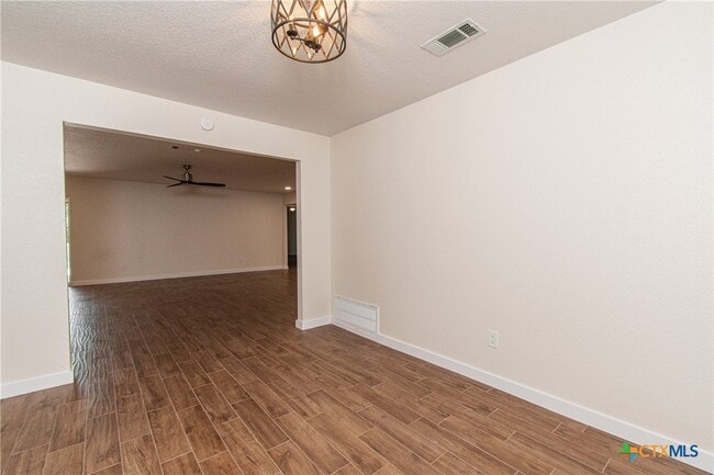 Building Photo - 304 Timber Ridge Dr