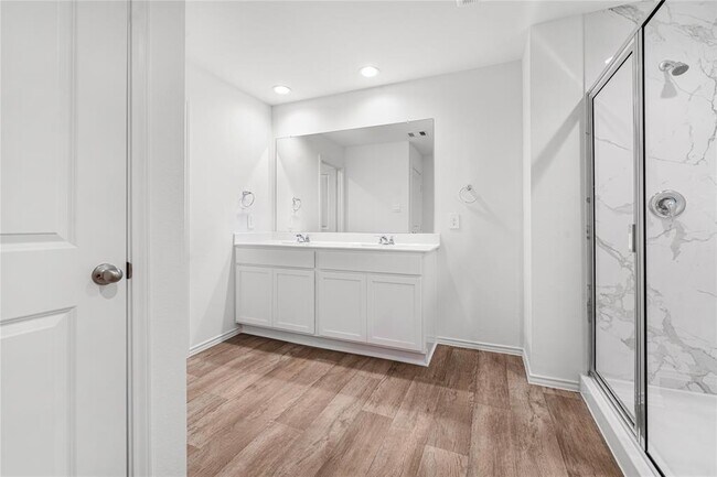 Building Photo - 5603 Poplar Rdg Ct