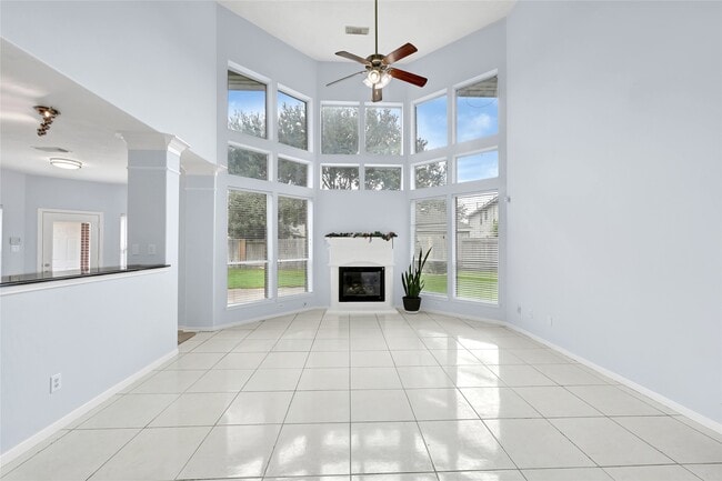 Building Photo - 6103 Sebastian Hill Dr