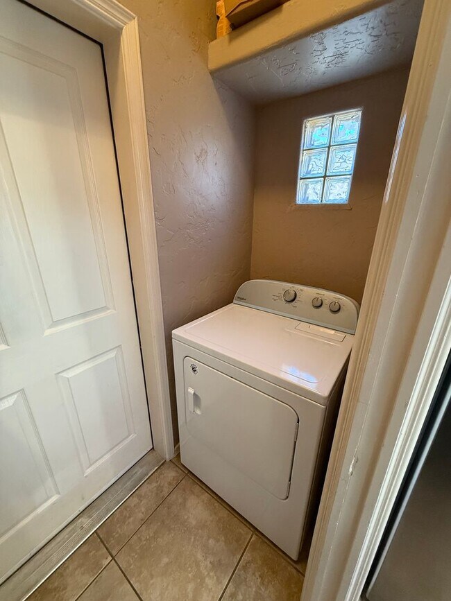 Building Photo - 4238 Trillium Dr