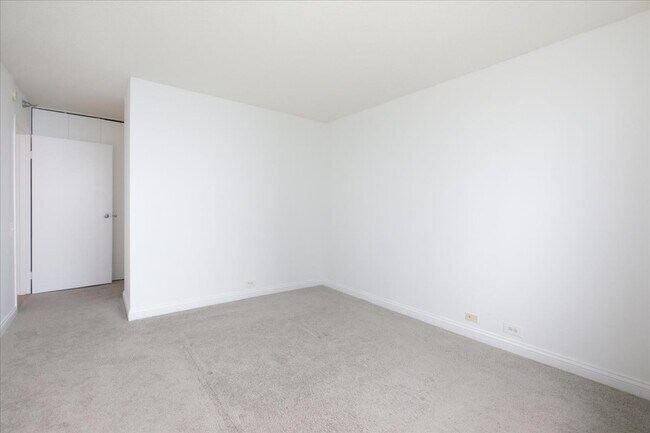 Building Photo - 474 N Lake Shore Dr