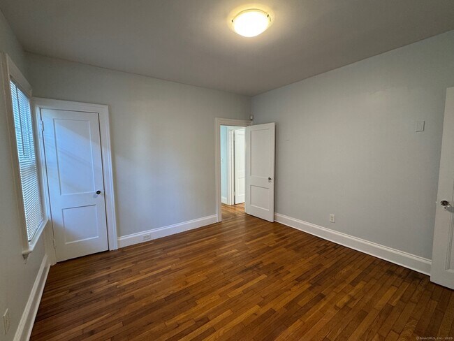 Building Photo - 1253 Forest Rd