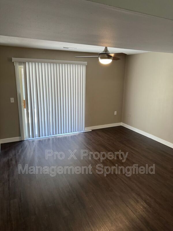 Primary Photo - 2121 Southfork Dr