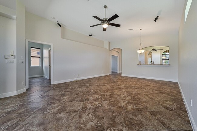 Building Photo - ** Immaculate,  3 Bed/2 Bath Lake Front Pool Home in Naples ~ Available NOW**