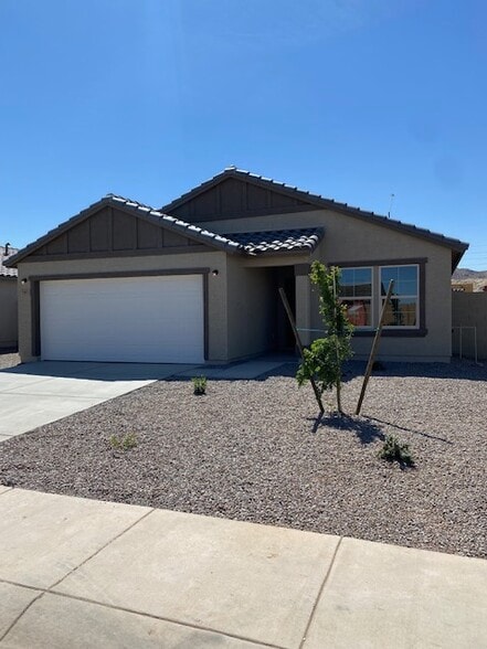 Primary Photo - 797 S Silvercreek Ln