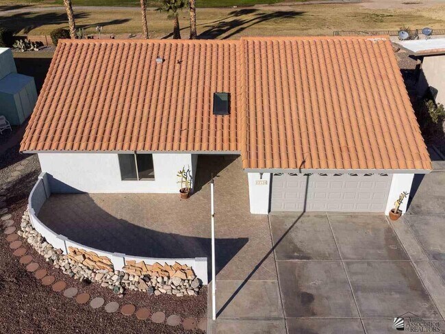 Building Photo - 12538 E Del Rico