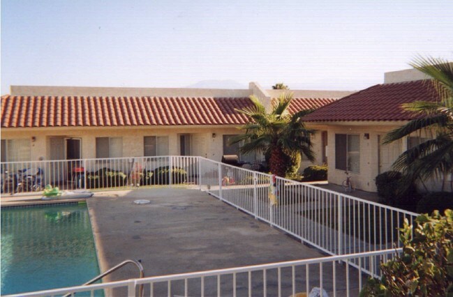 Building Photo - Jamaica Sands Villas
