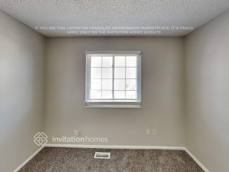 Building Photo - 1534 S Fraser Way
