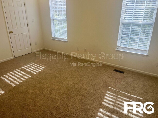 Building Photo - 4270 Williamsbrook Ln