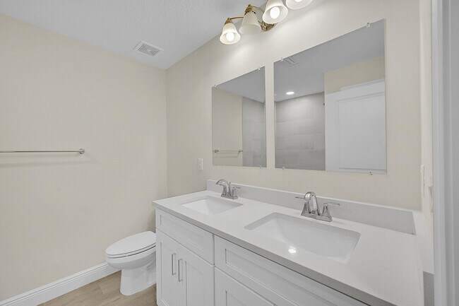 Building Photo - 16440 81st Ln N