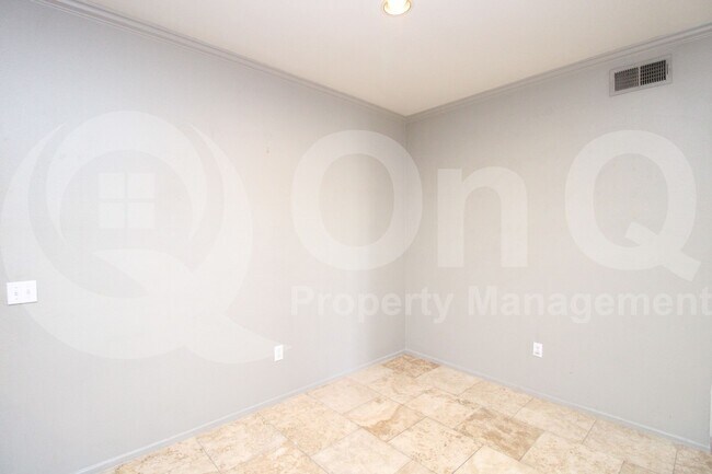 Building Photo - 16013 S Desert Foothills Pkwy